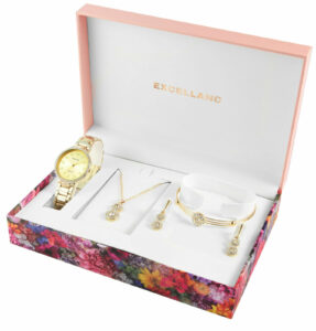 Ein blumig buntes Geschenketui weiss ausgekleidet enthält eine goldene Armbanduhr mit Strass Halskette Armreif und Ohrringe, Uhrenset, Schmuckset